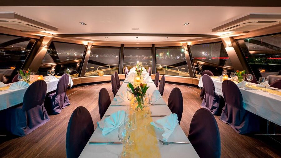 Heidelberg: Sightseeing Boat Tour with Mulled Wine - Mulled Wine, Cabin Comfort, and Onboard Service