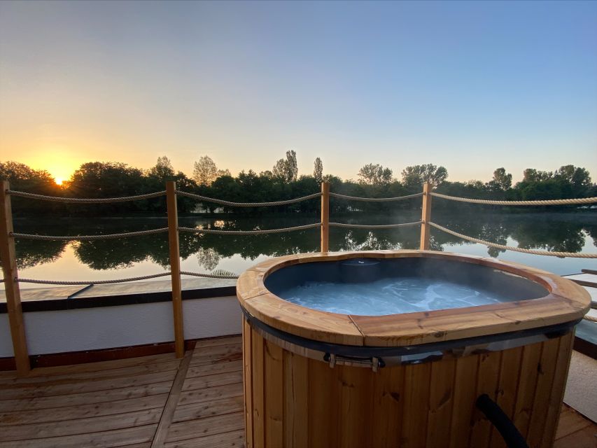 Hot tub and Relaxation - A Rooftop Break Beside the Neckar