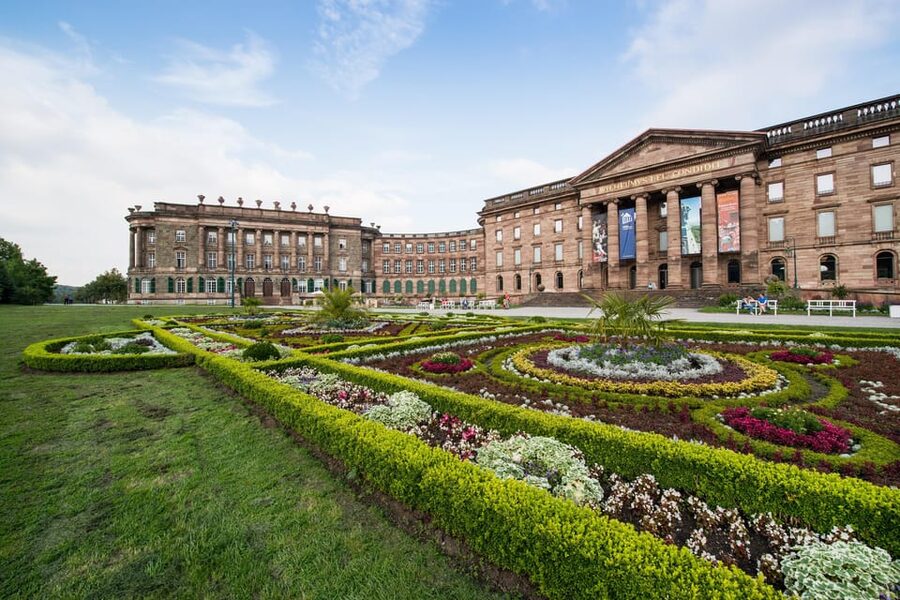 Kassel: Pure relaxation and world culture – guided tour of the Bergpark - The first photo stop: seeing the park as a whole