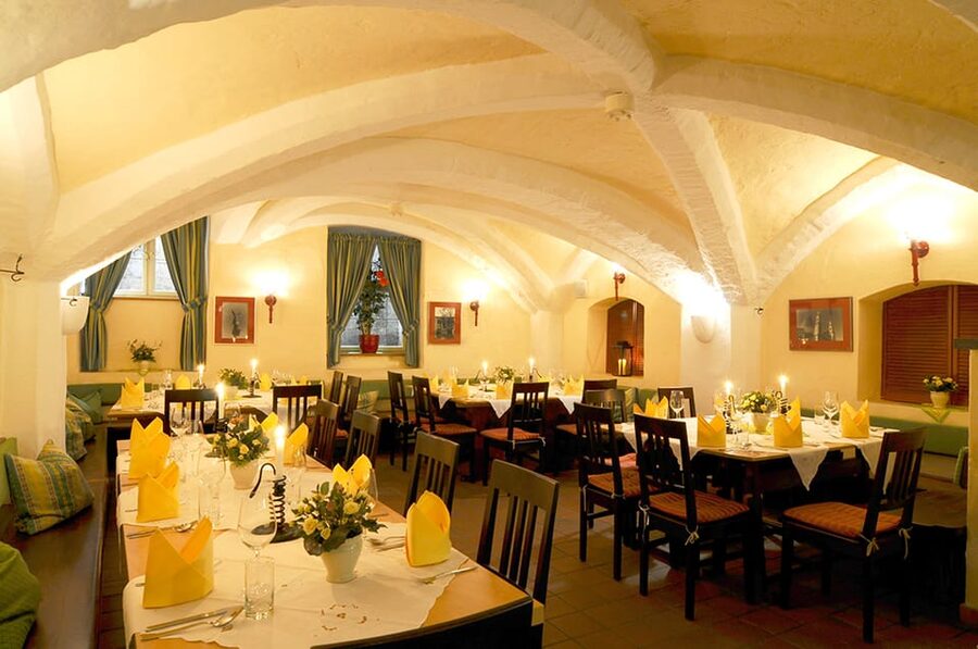 Munich: 3-Hour Culinary Nightwatch Tour - Theatine Church and Henriette Adelaide