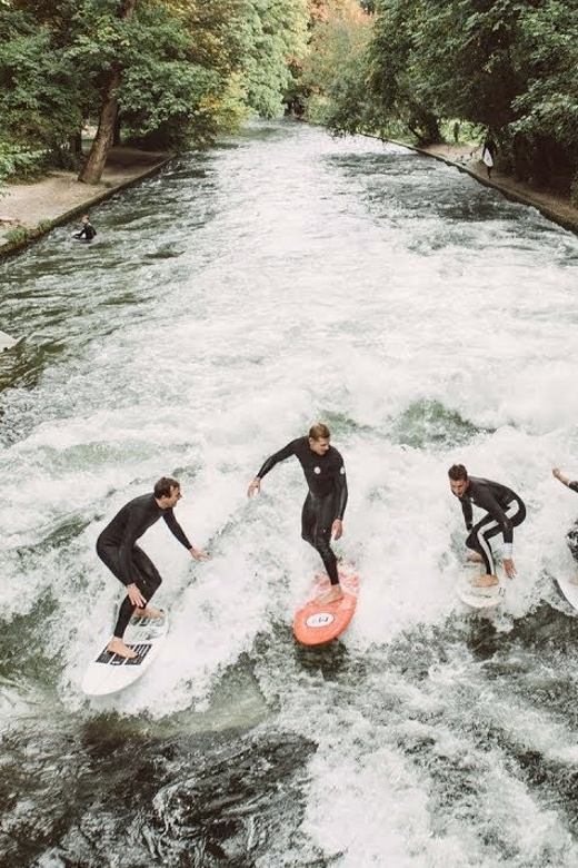 Munich: Eisbachwelle River Surfing Experience - What the three-hour session involves