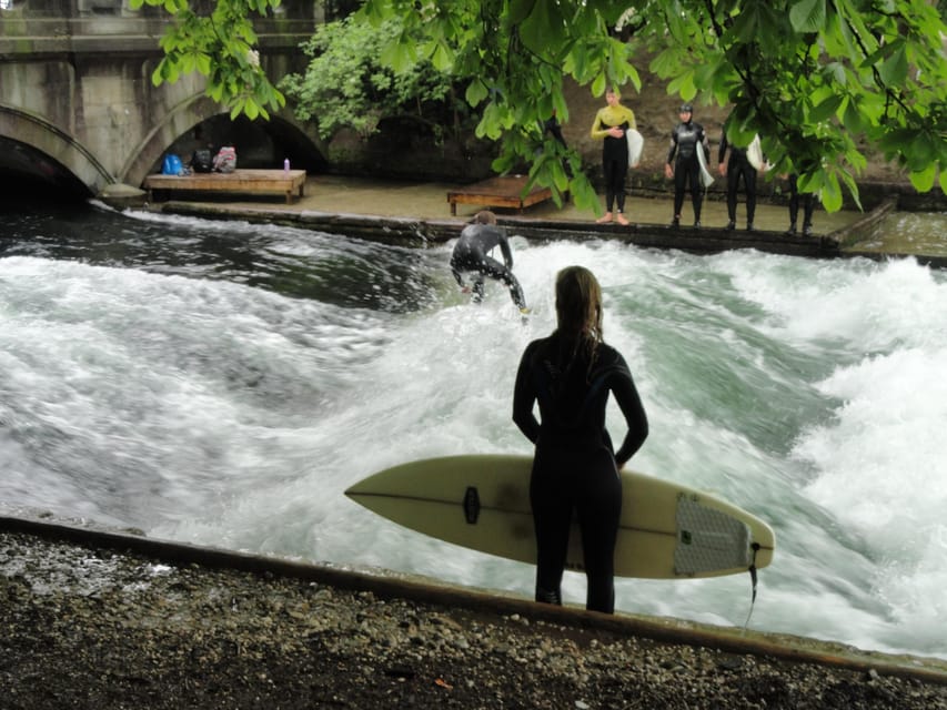 Munich: Eisbachwelle River Surfing Experience - Should you book the Eisbachwelle session?
