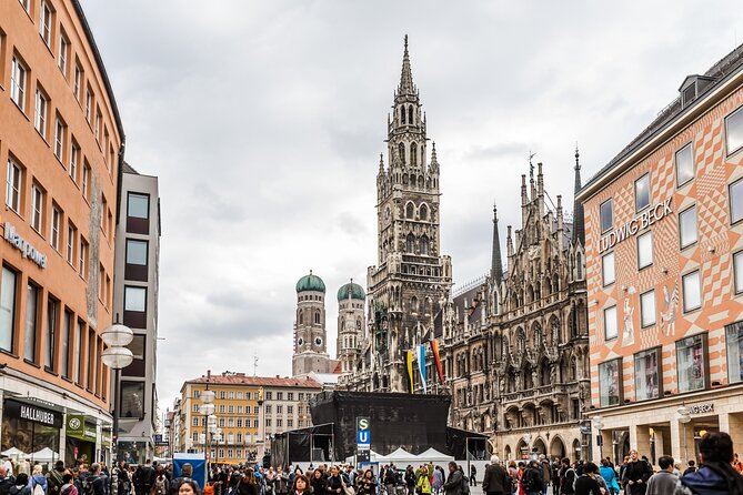 Munich History Tour: Private & Personalized with a Local Guide - The Munich Residenz connects luxury with difficult history