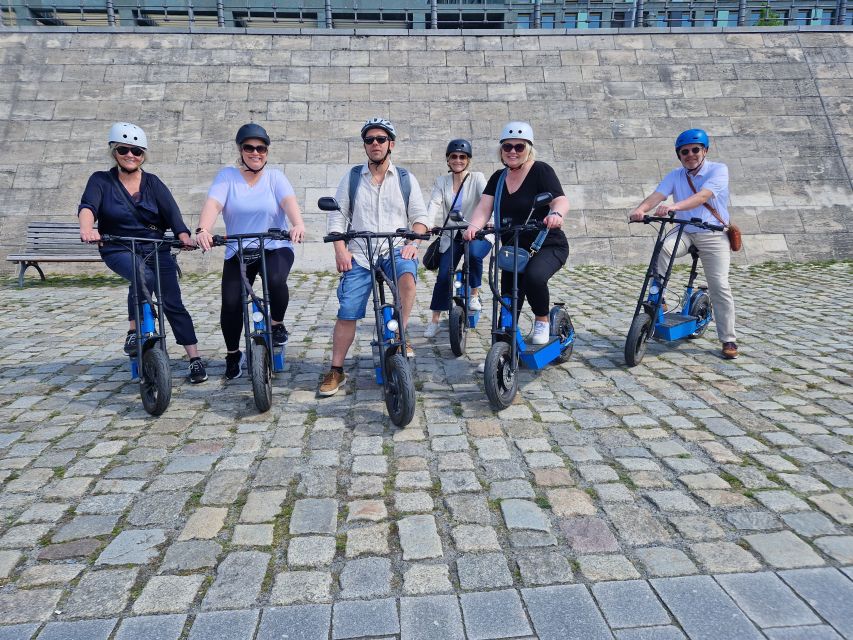 Munich: Top Sights Guided E-Scooter Tour - Why an e-scooter works well in Munich