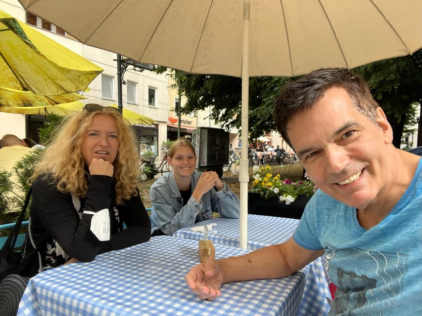 Private Taxi Tour through Berlin Extended & Relaxed ca 6-8h - Gunter’s personal approach