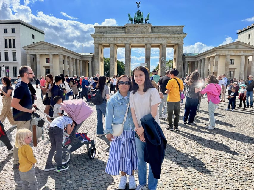 Private Taxi Tour through Berlin Extended & Relaxed ca 6-8h - From West Berlin landmarks to the former East