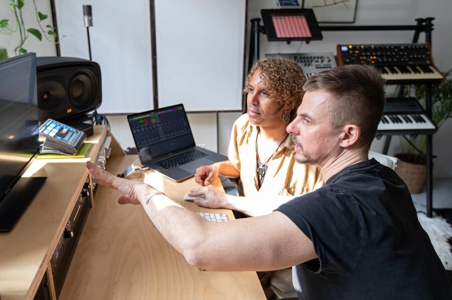 Produce Techno and House Music in Berlin - The First Thirty Minutes: Getting Comfortable With the Tools