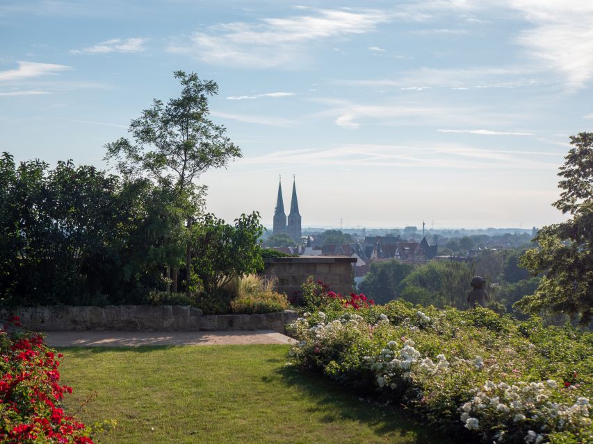 Quedlinburg: Guided City Highlights Walking Tour - Churches, Town Hall, and the Civic Center