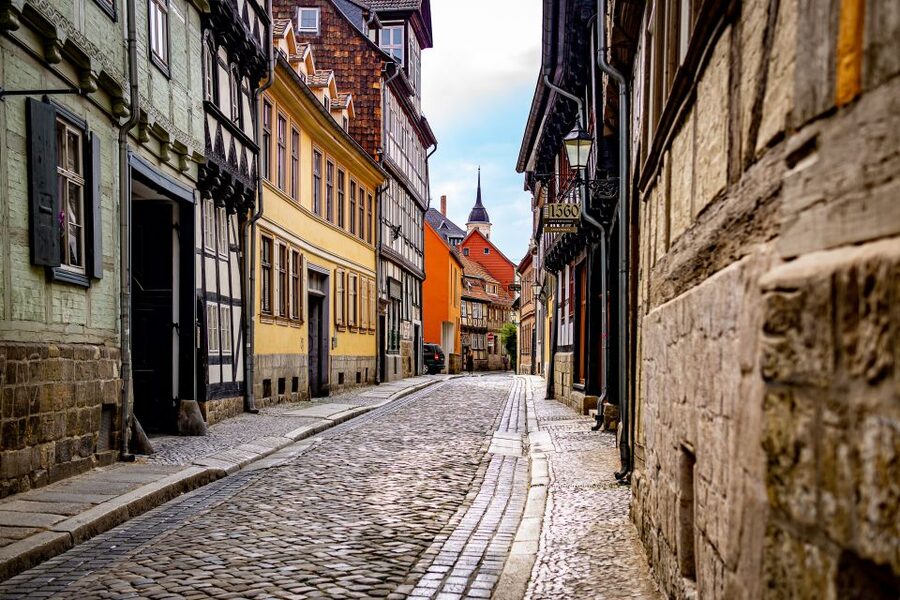 Quedlinburg: Guided City Highlights Walking Tour - What the $11 Price Really Buys