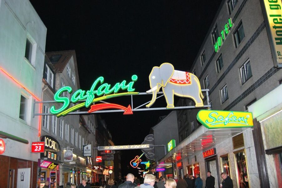 St. Pauli: Daytime Tour - Why see St. Pauli in daylight?