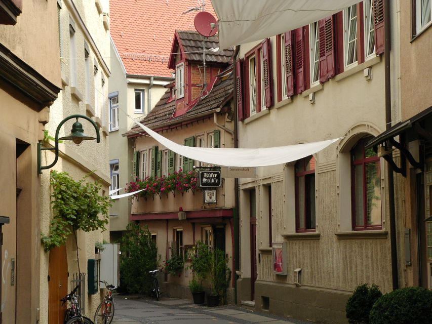 Stuttgart: Culinary Excursion through Bad Cannstatt - Hefezopf, Maultaschen, and Swabian flavor