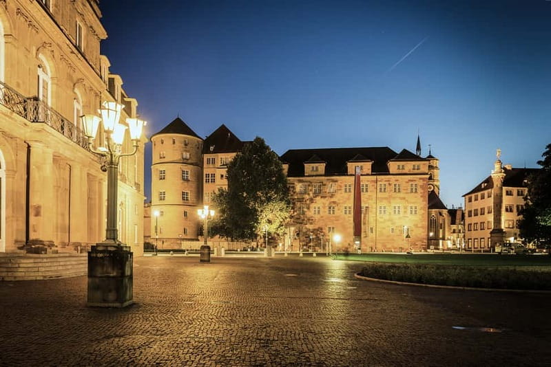 Stuttgart: Guided Ghost Walking Tour - Schlossplatz: a broad final setting