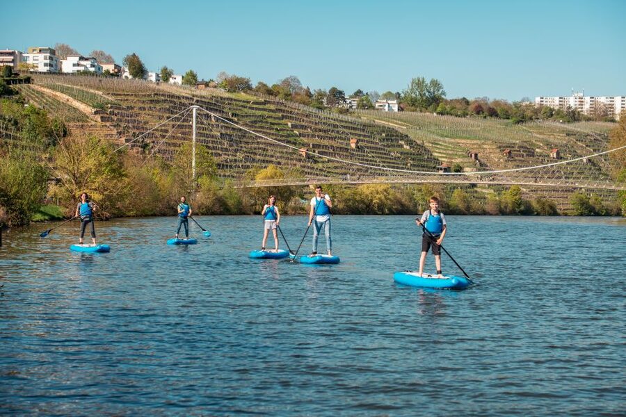 SUP Yoga with Guide - Yoga with a current under your board