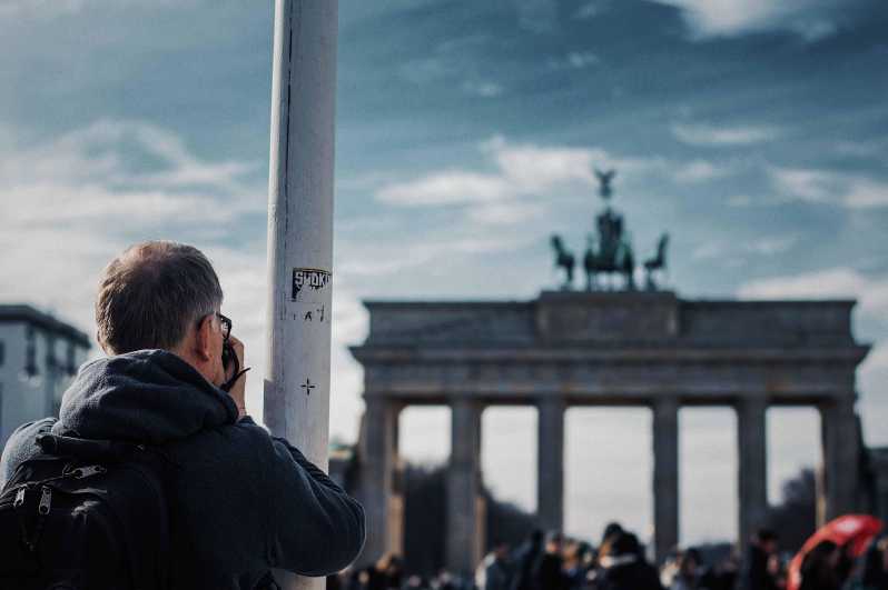 The Best of Berlin Private Guided Tour - Checkpoint Charlie and the Cold War divide
