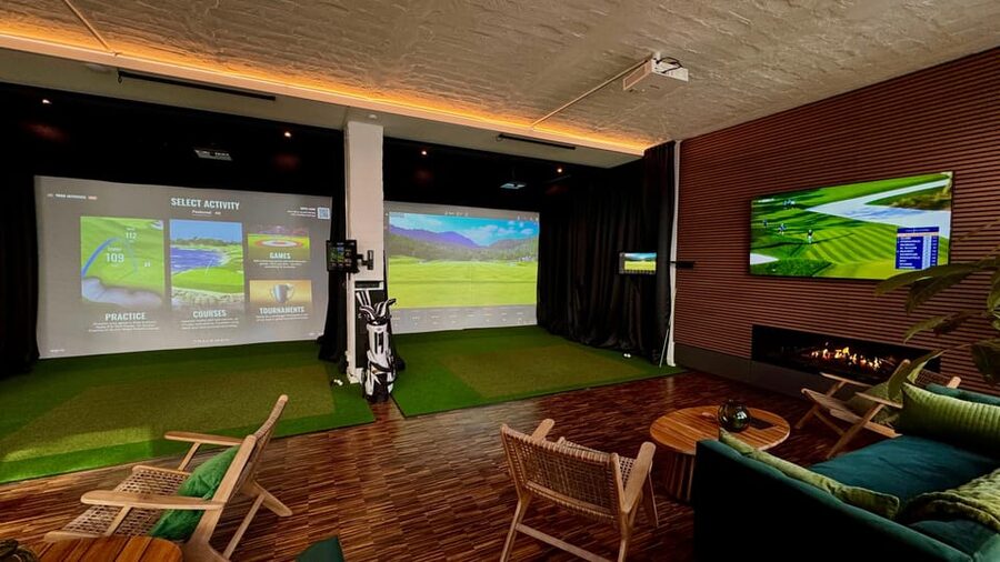 The Ultimate Berlin Golf Bar for Groups, Games & Good Times - Practical arrival advice