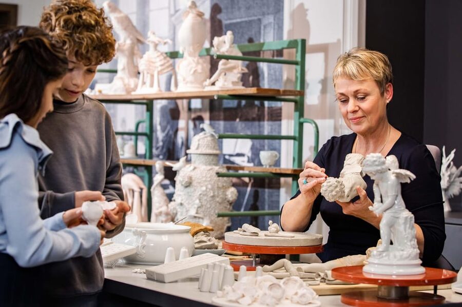 Tickets to the Meissen Porcelain Factory - A break at the cafe and time to shop